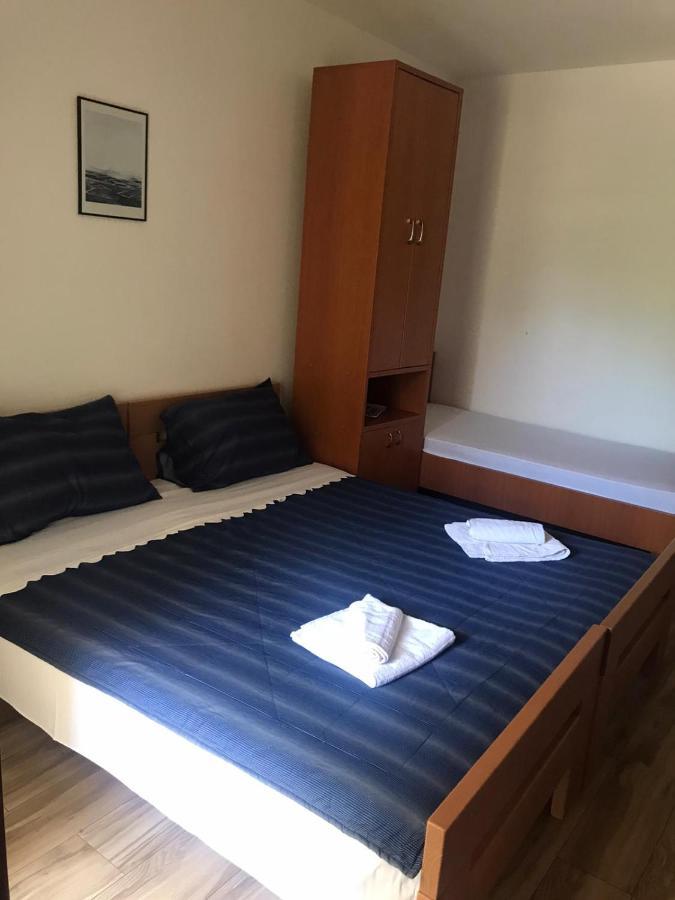 Guesthouse Dupin Vlašići Dış mekan fotoğraf